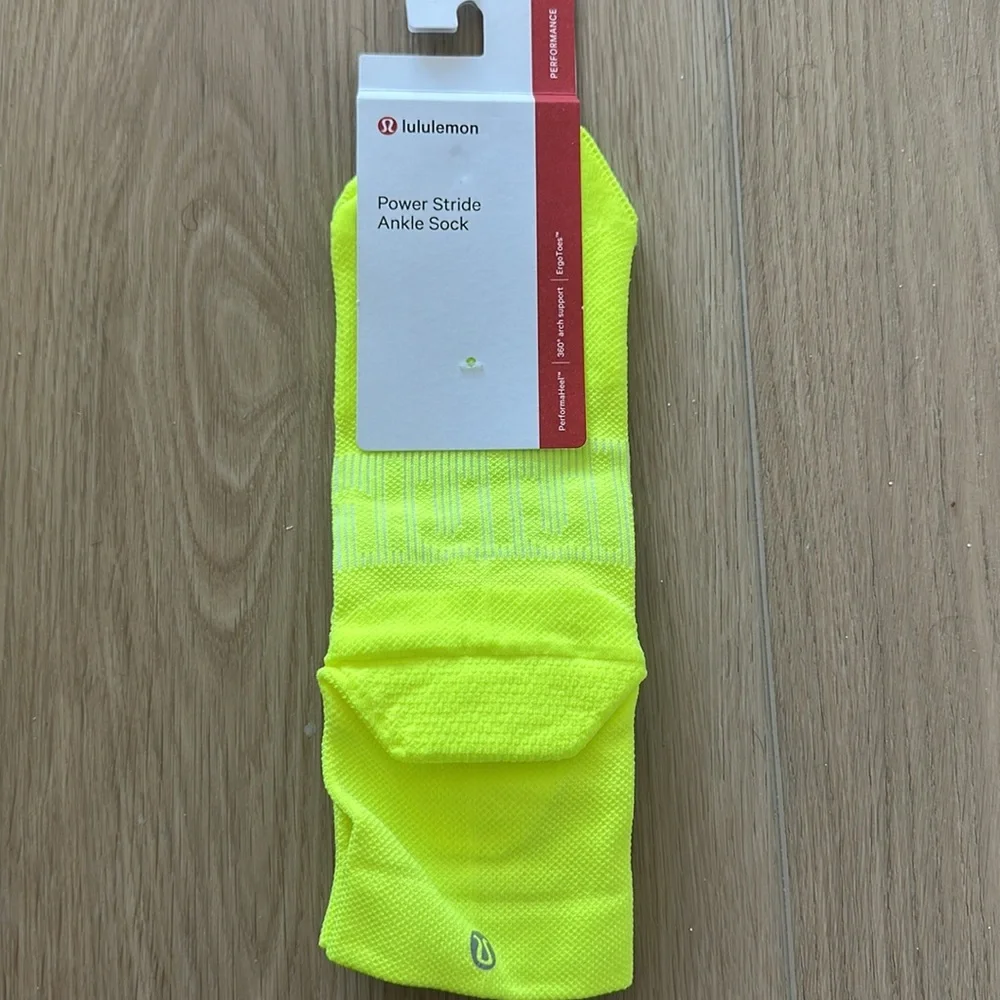 Lululemon Power Stride Ankle Sock - Highlight Yellow